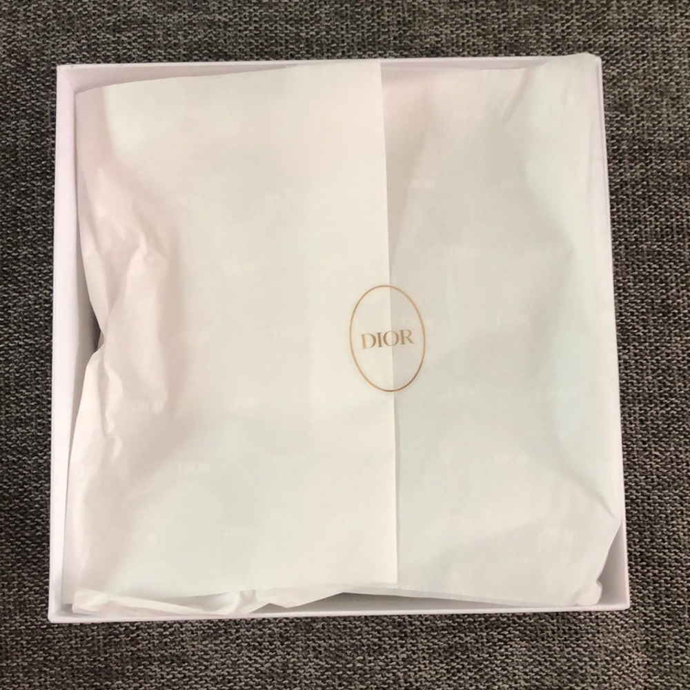DIOR • BOX & RIBBON GIFT SET • GRANVILLE WHITE & GOLD FLORAL - Picture 10 of 16